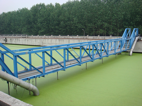 THG桁車式刮吸泥機